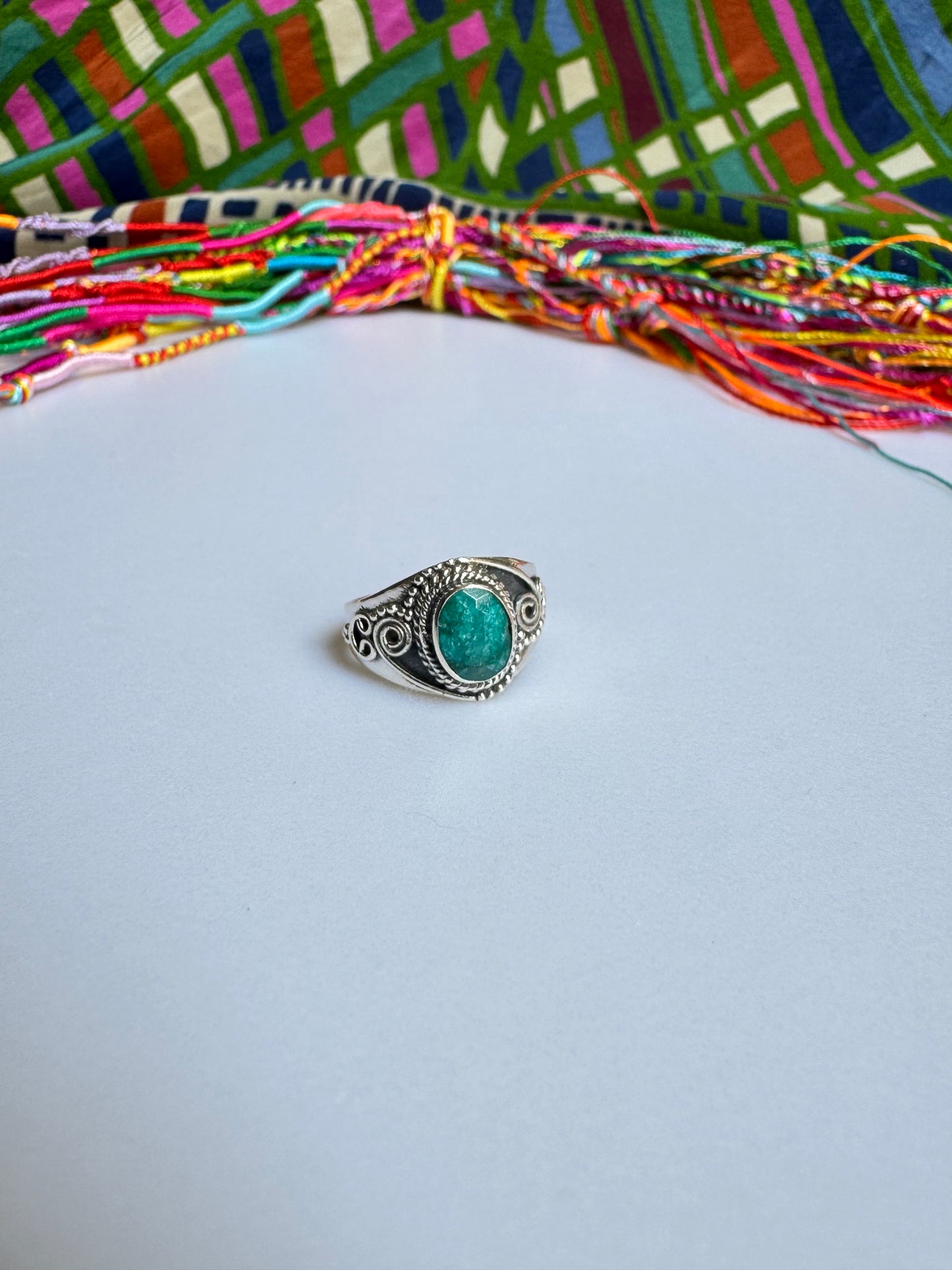 925 silver ring with emerald root size 13 - G59