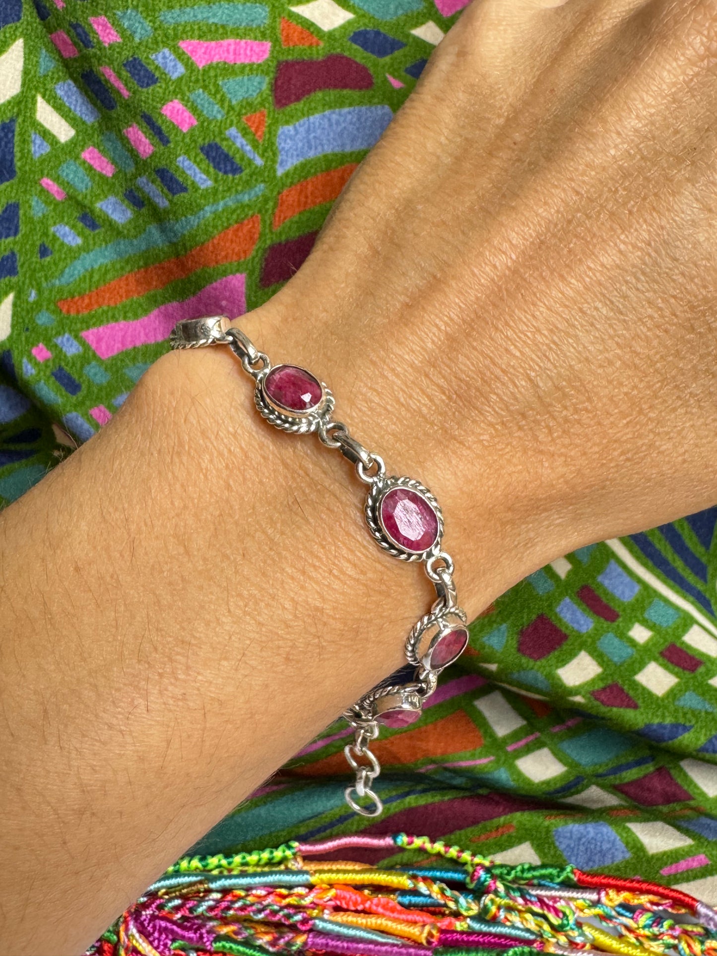 925 silver bracelet with ruby ​​root B67