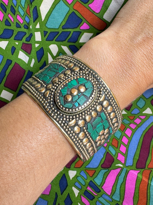 Nepalesisches grünes Mosaikarmband