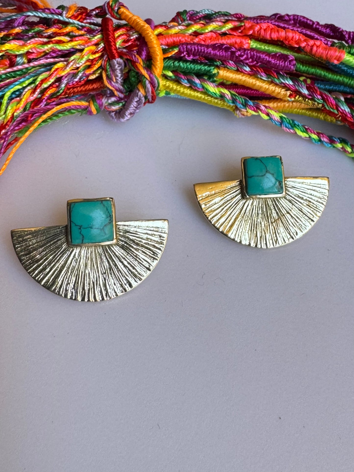 Orecchini boho dorato turchese