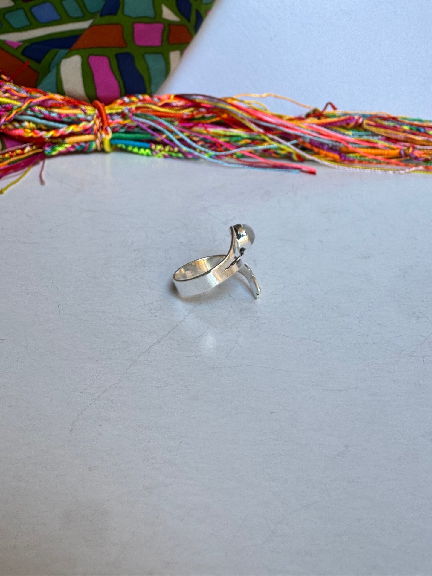 Anello boho argentato pietra di luna