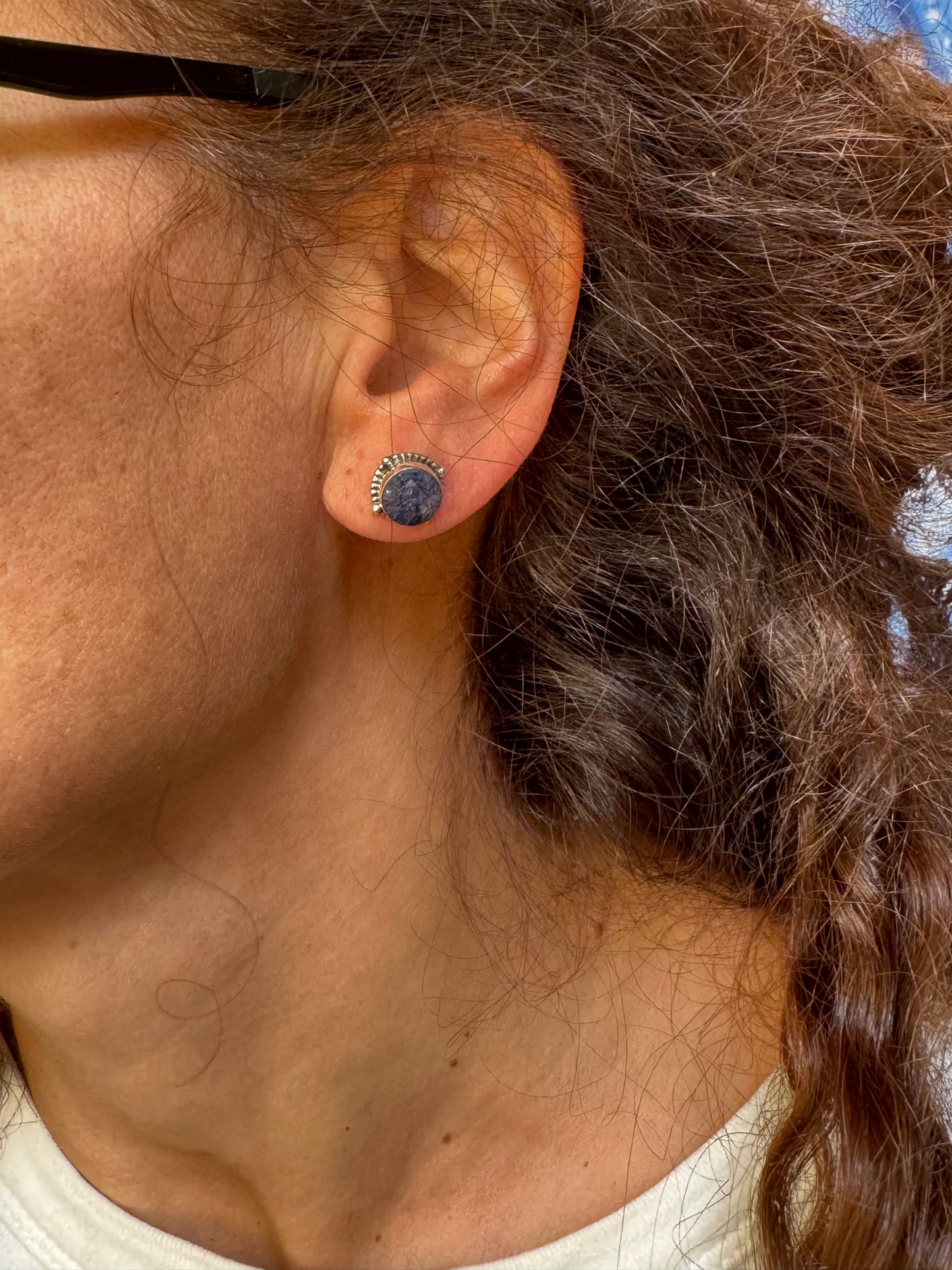 Ohrstecker aus 925er Sterlingsilber mit Lapislazuli