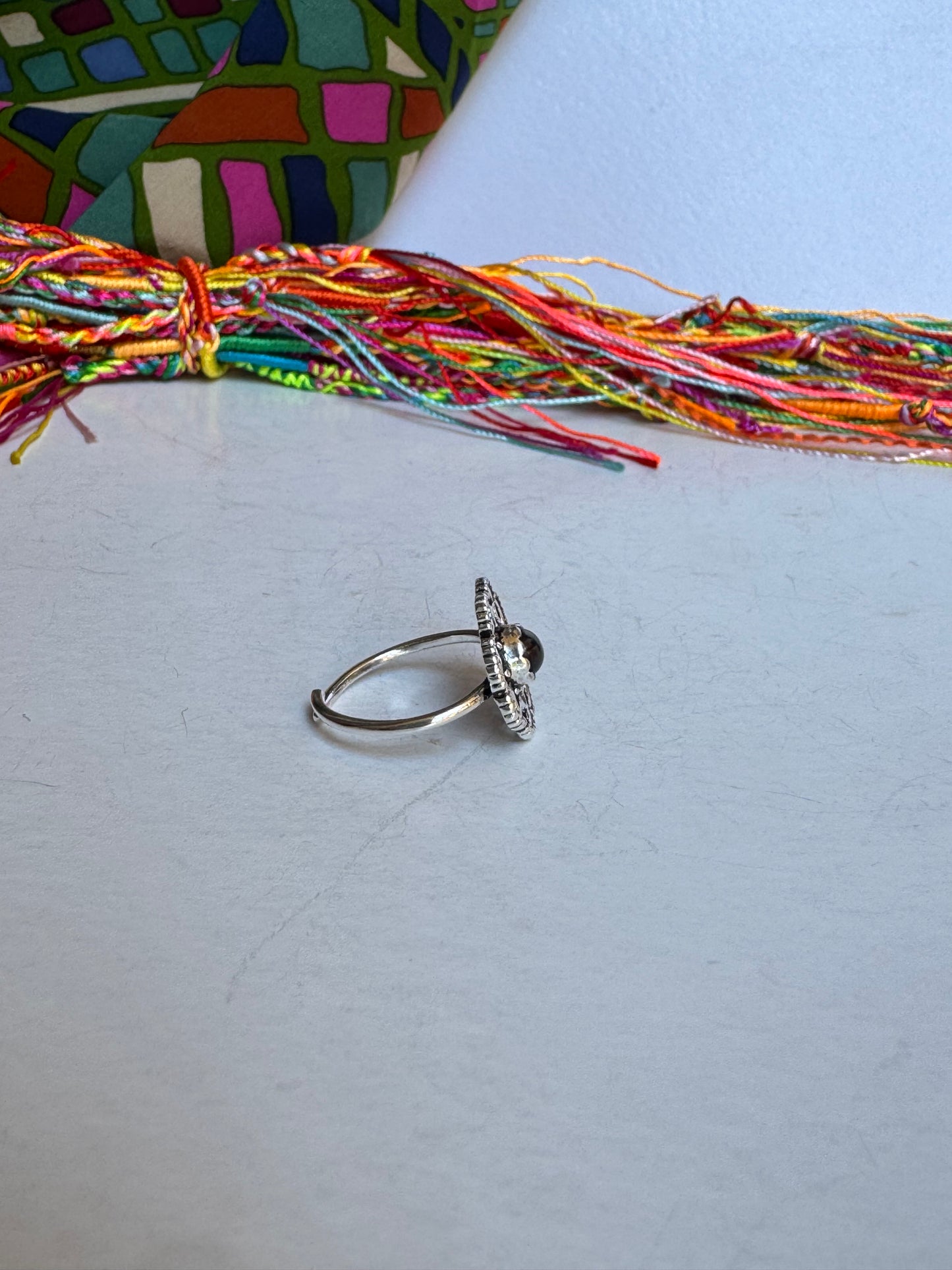 Anello boho argentato rosso