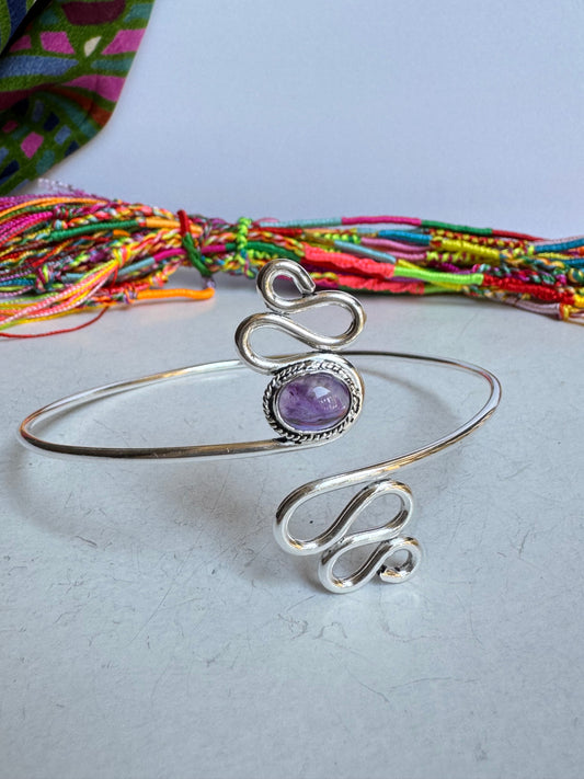 Bracciale braccio boho argentato viola