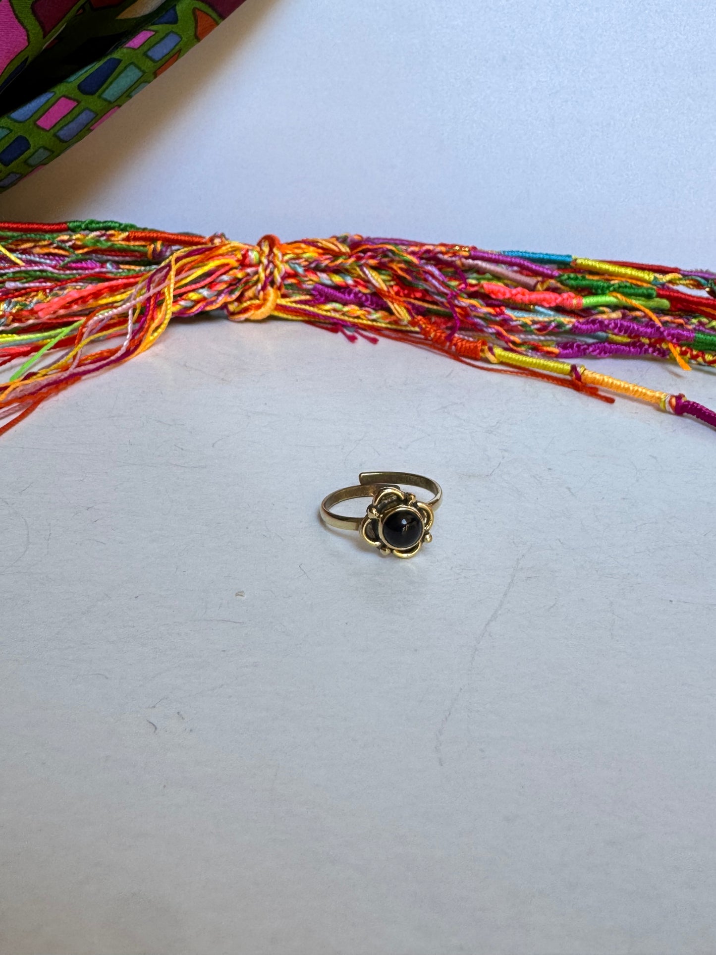 Anello boho dorato onice nero
