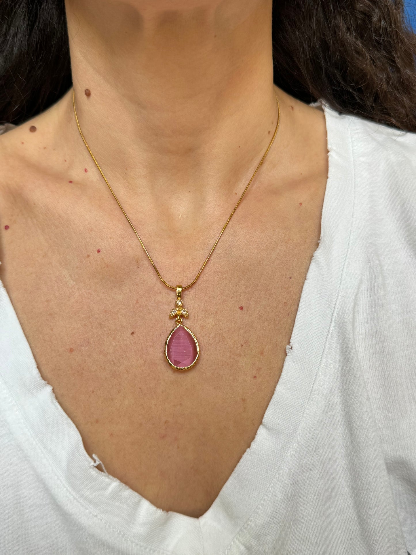 Pink drop stone pendant