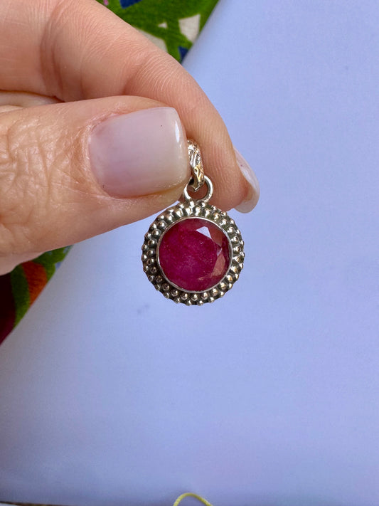 925 Silver Ruby Root Pendant 2AQ