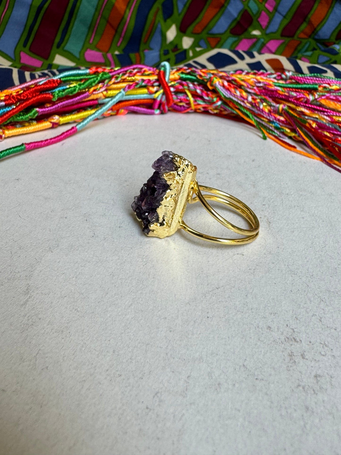 Golden ring with amethyst chips 3