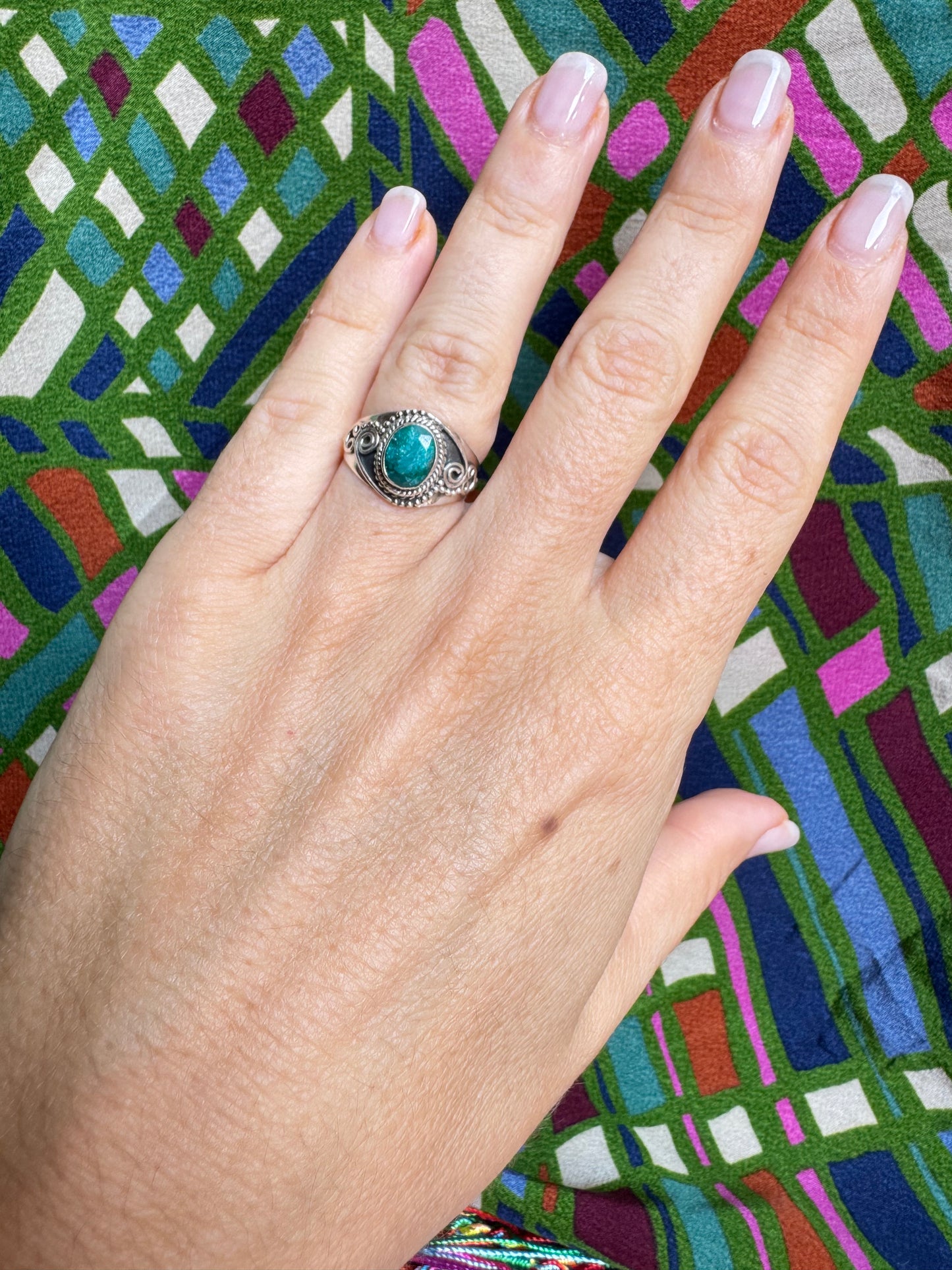 925 silver ring with emerald root size 13 - G59