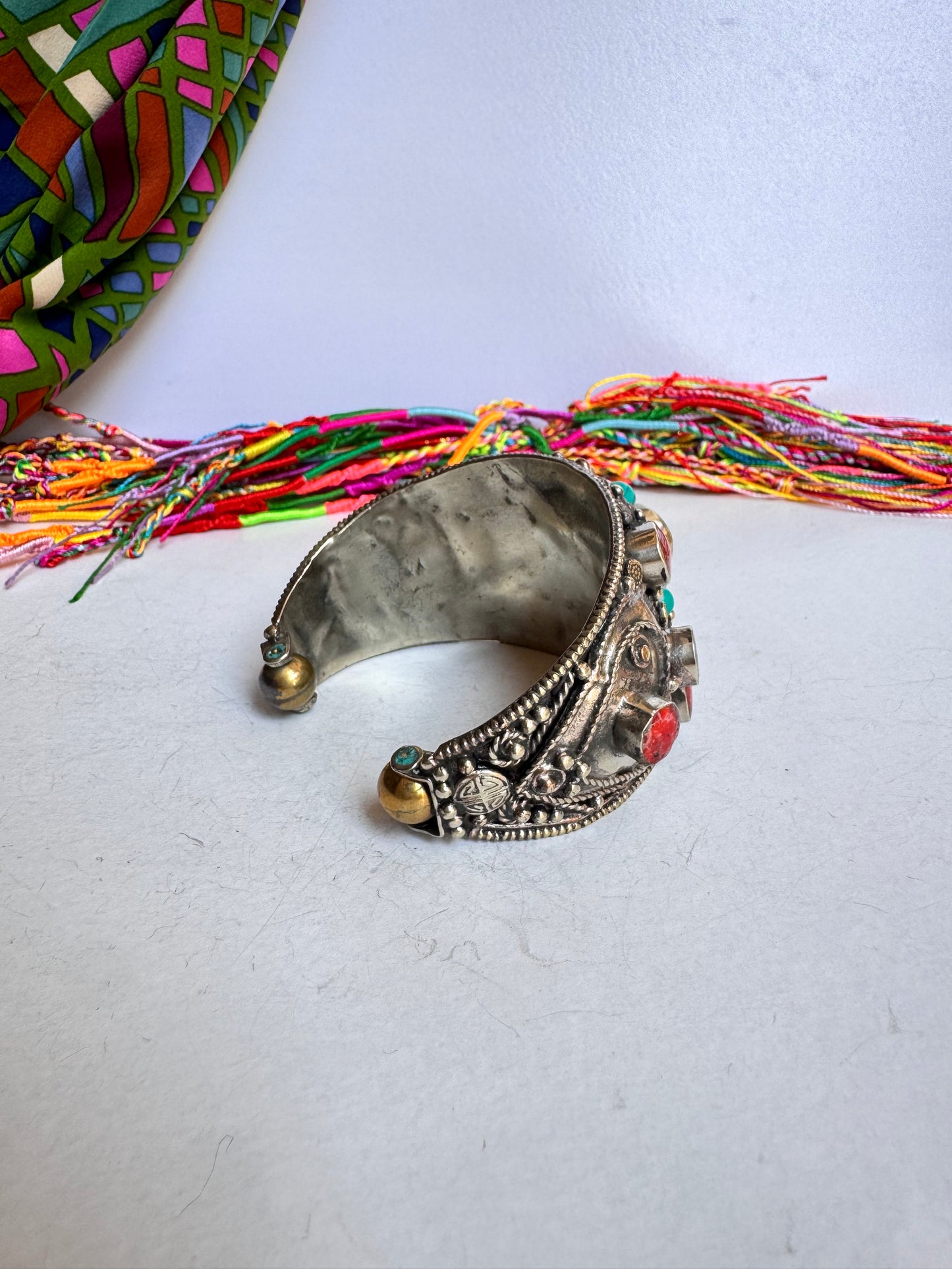 Bracciale rigido nepalese vintage