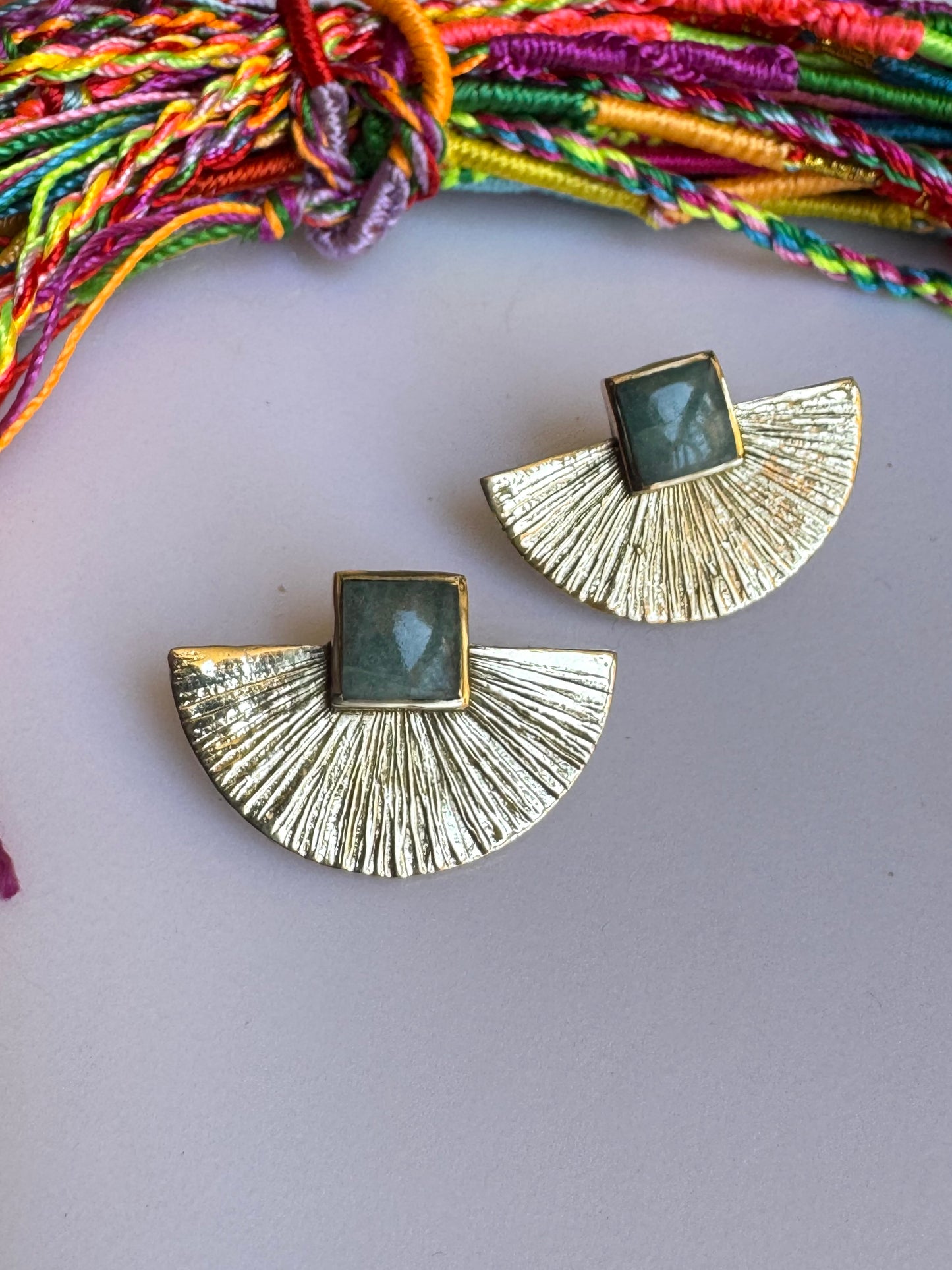 Orecchini boho dorato occhio verde