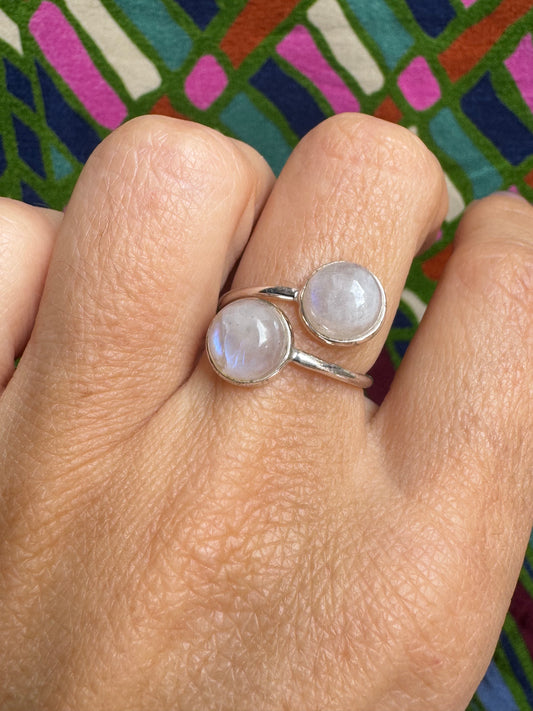 925 silver ring with rainbow moonstone, size 21.