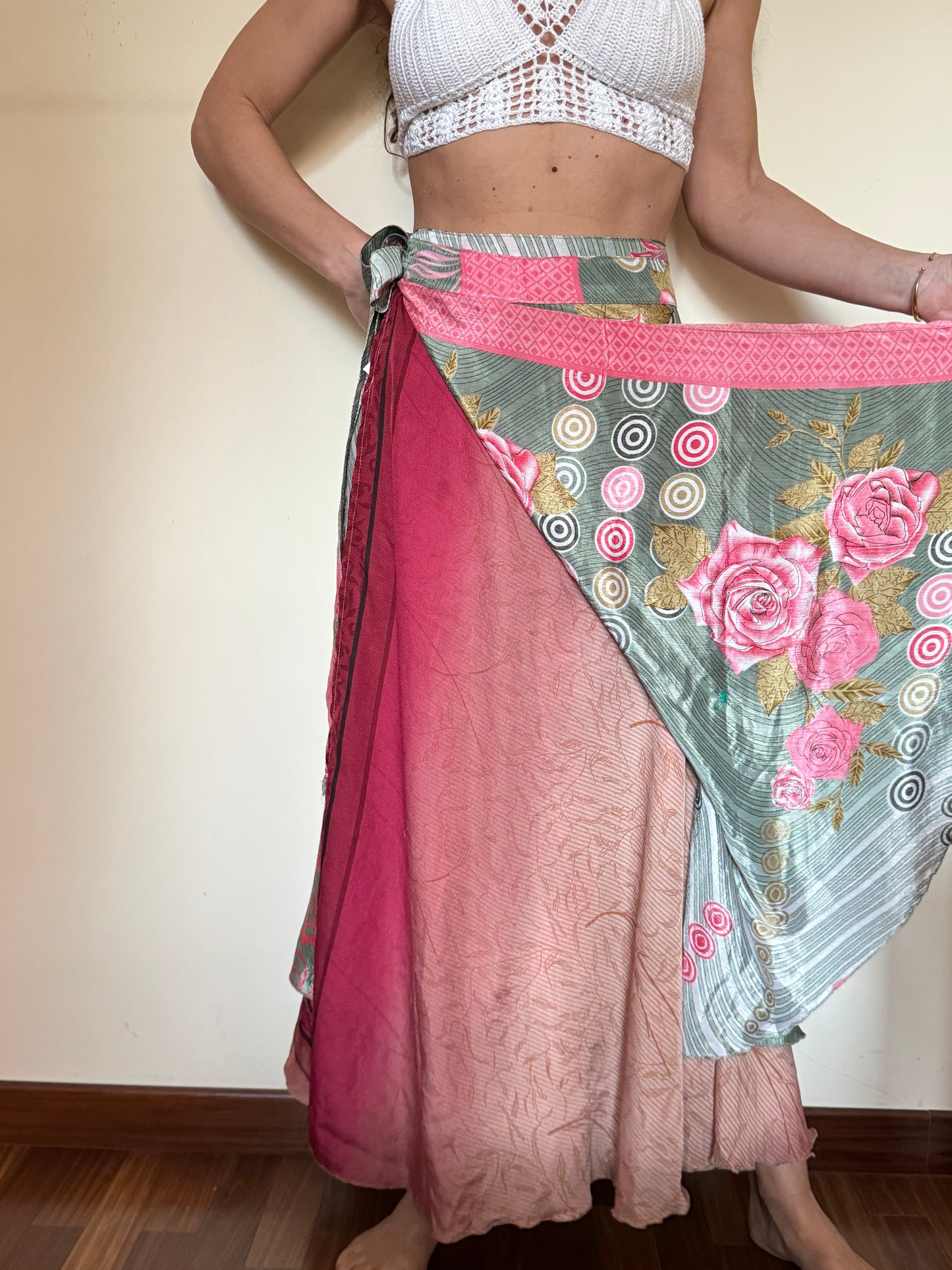 Offer Skirt wallet article Defected 38D
