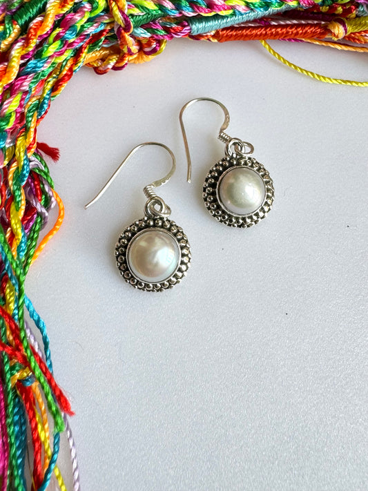 Ohrringe aus 925er Silber mit Süßwasserperlen