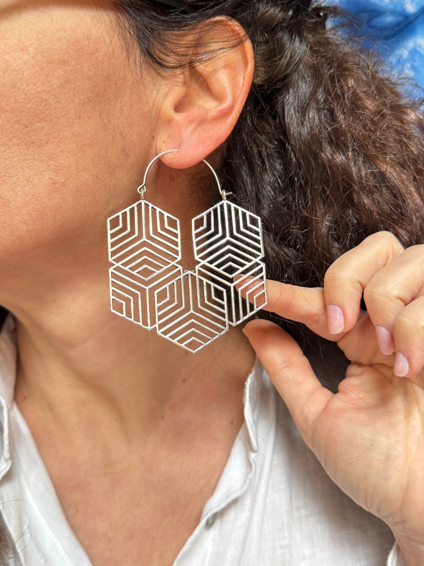 Orecchini boho argentati cerchi pentagono