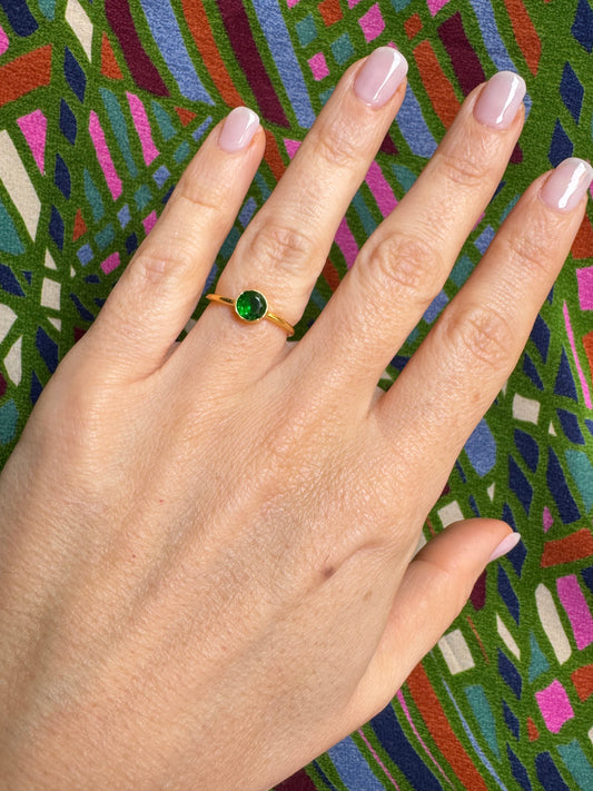 Anello dorato verde