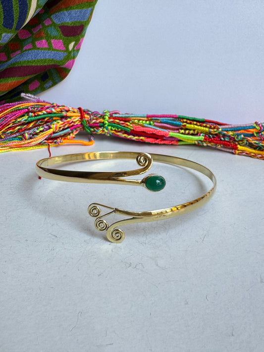 Bracciale braccio boho dorato verde