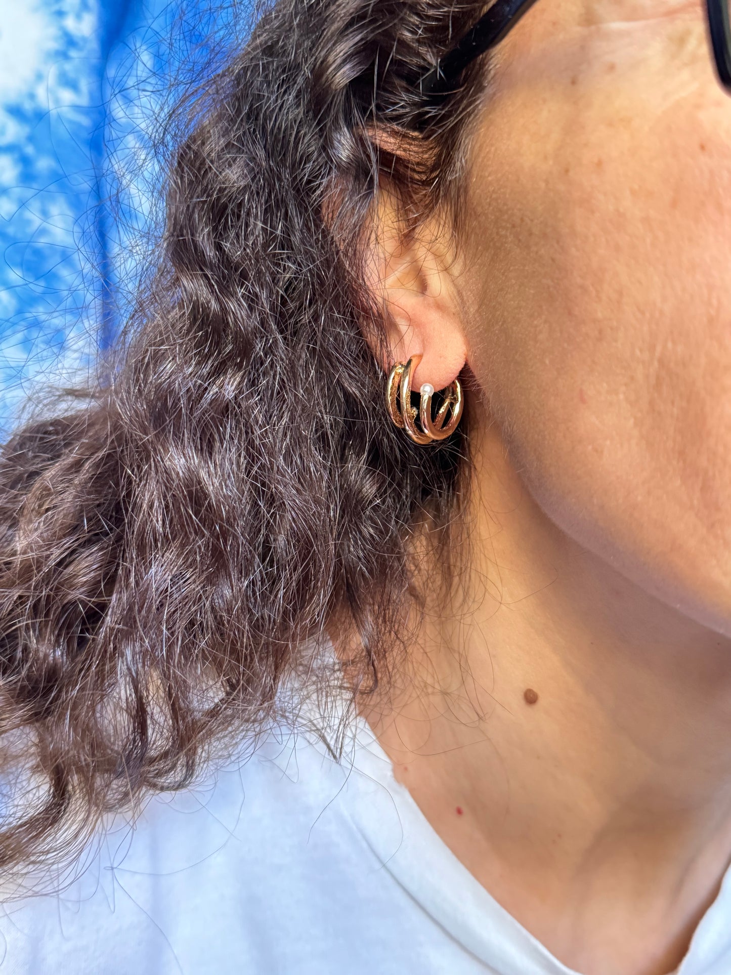 Golden wire and bead hoop earrings