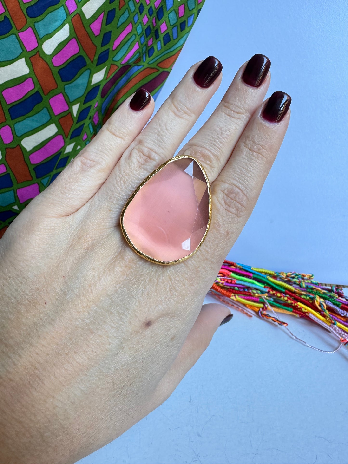 Anello dorato big rosa