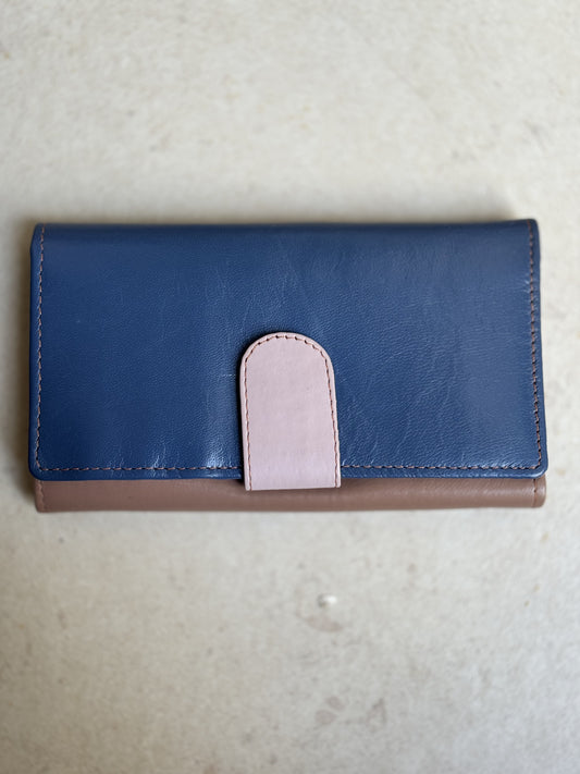 Wallet in sugar paper and powder pink leather