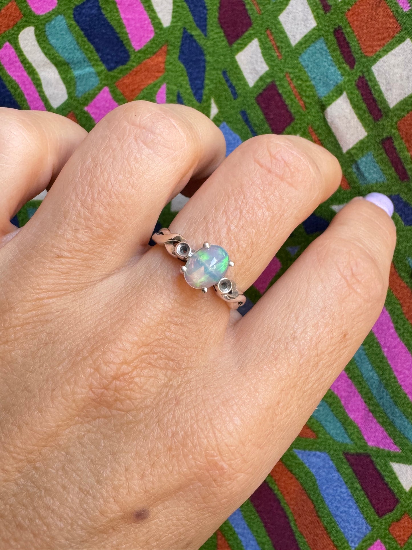 925 silver ring with white opal X13