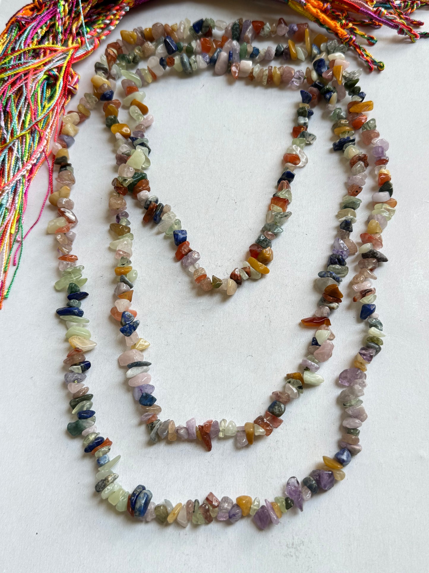 Multicolor chips necklace