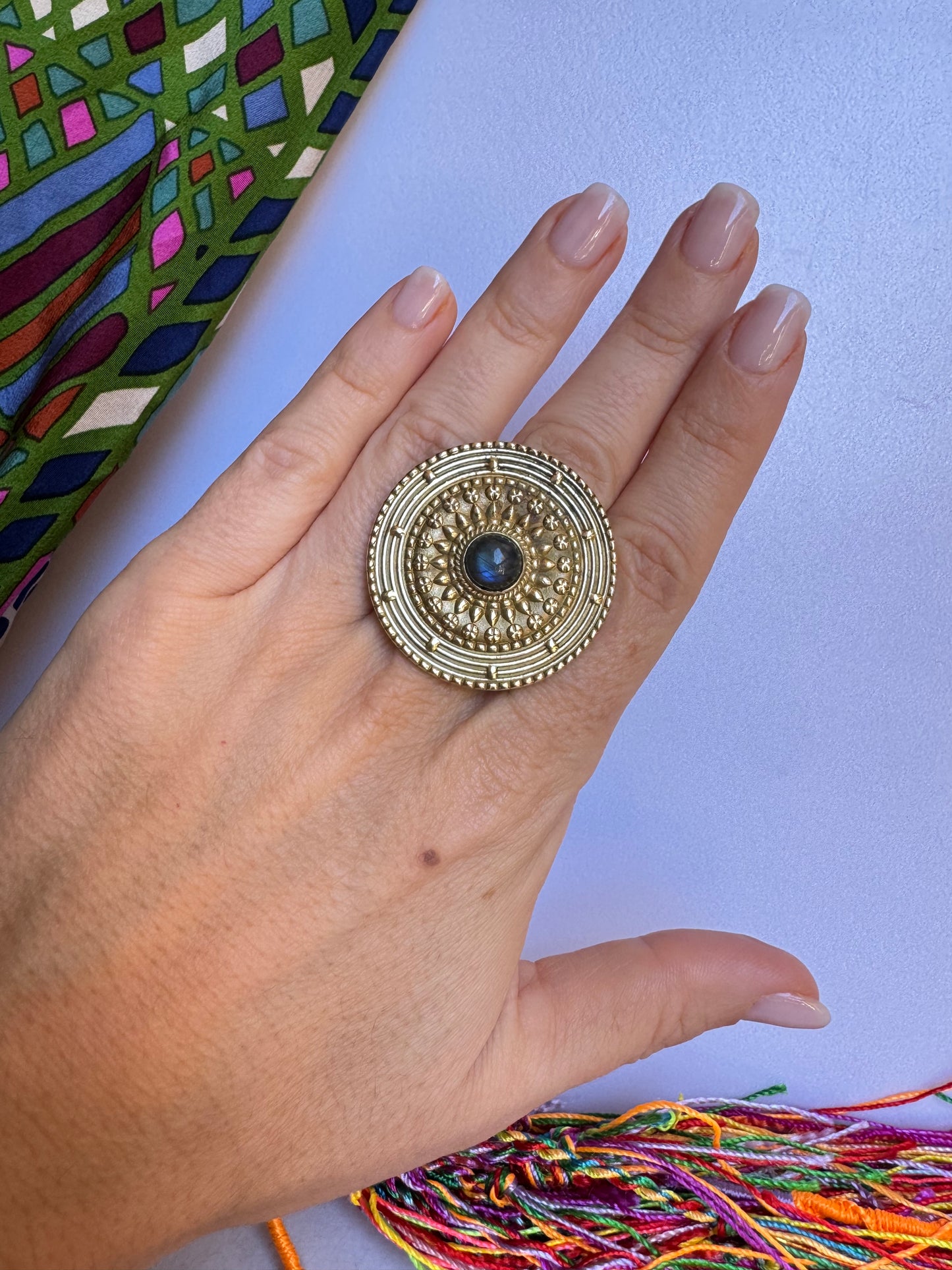Anello boho dorato labradorite regolabile