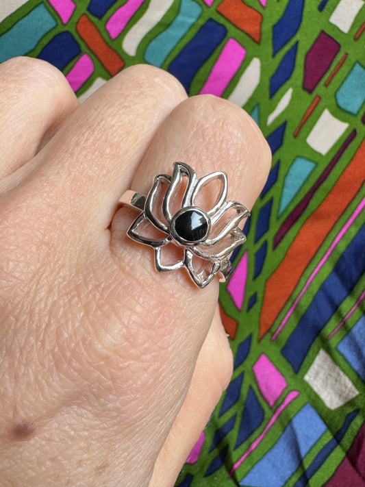 Schwarzer Onyx-Silberring, Größe 20/21 – F6