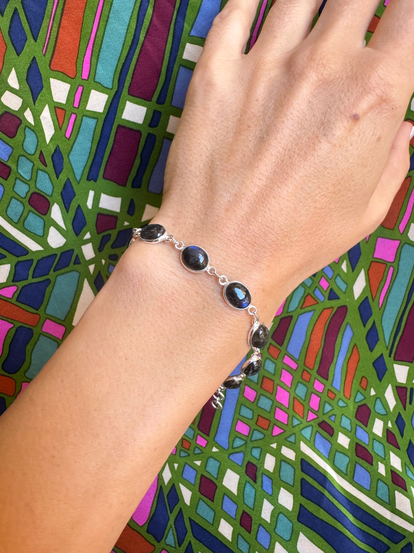 Defective 925 silver labradorite B57 rigid bracelet