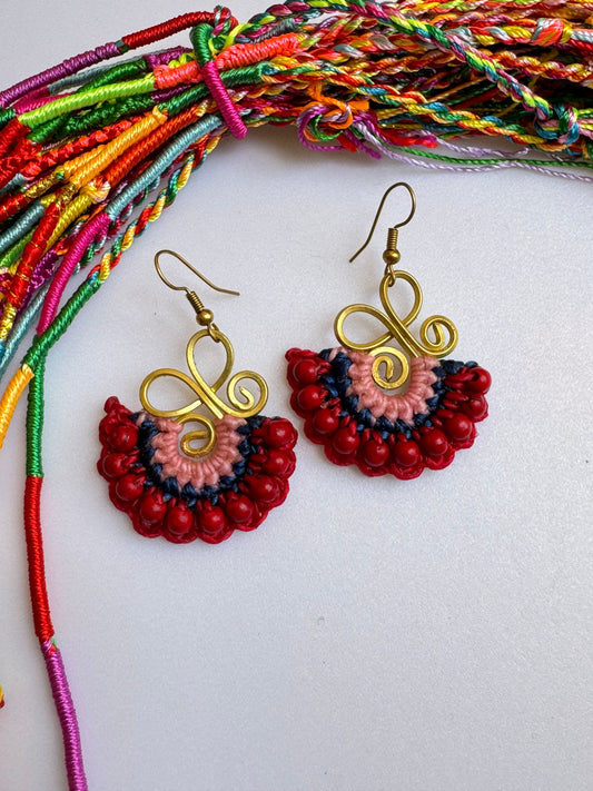 Golden macramé earrings