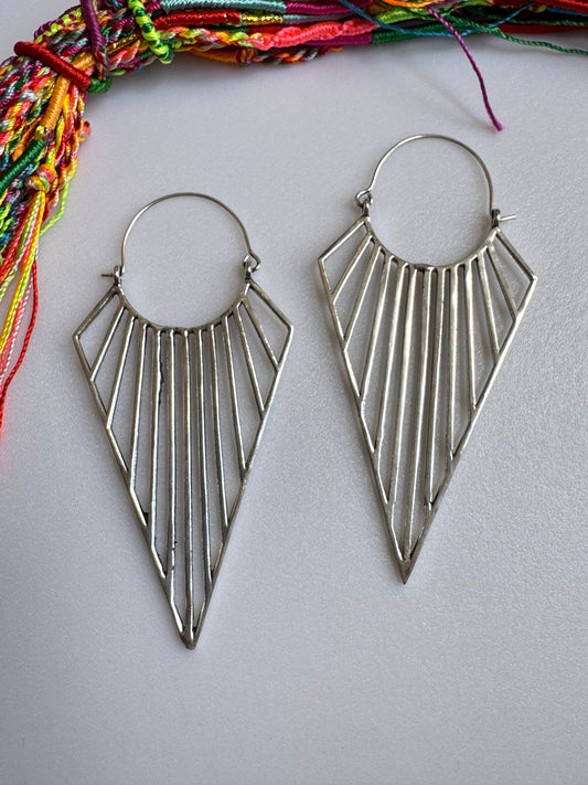 Orecchini boho argentati a punta