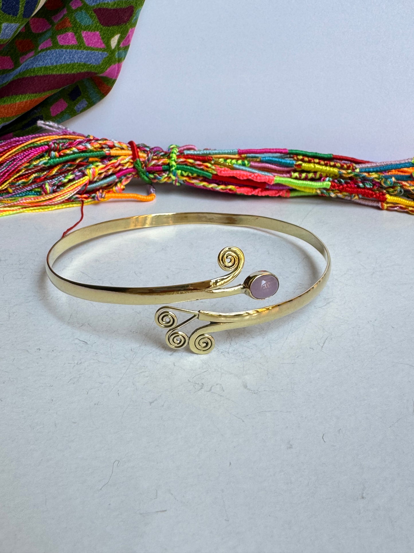 Bracciale braccio boho dorato rosa