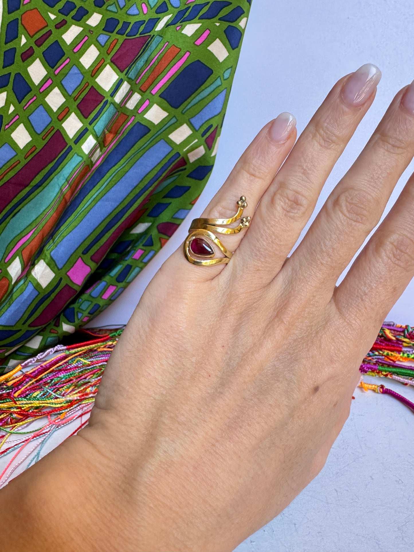 Anello boho dorato rosso