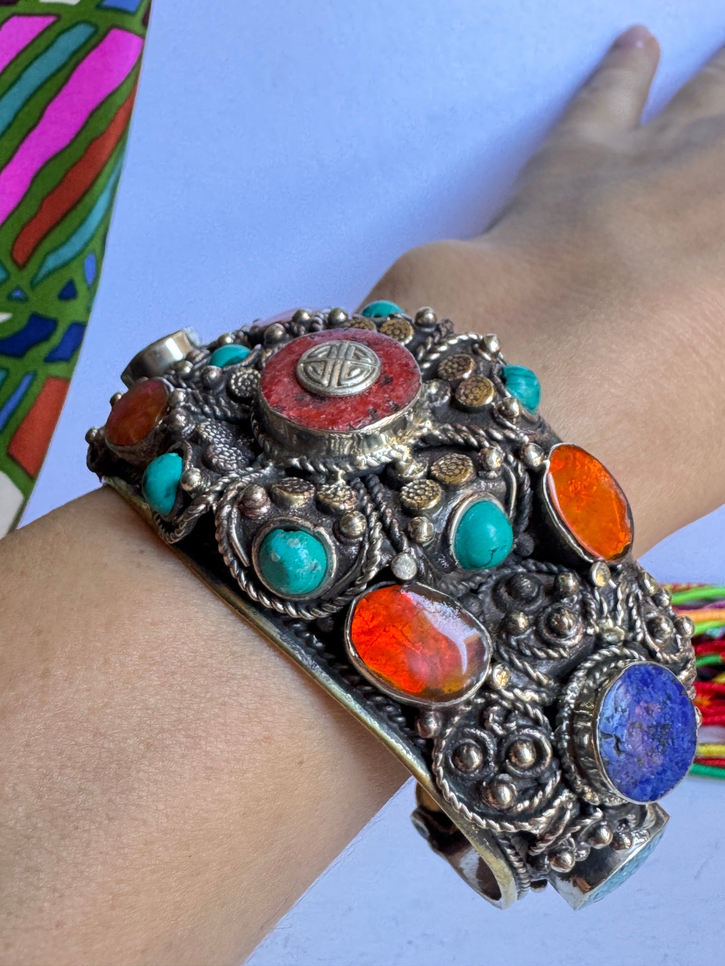 Bracciale rigido nepalese vintage