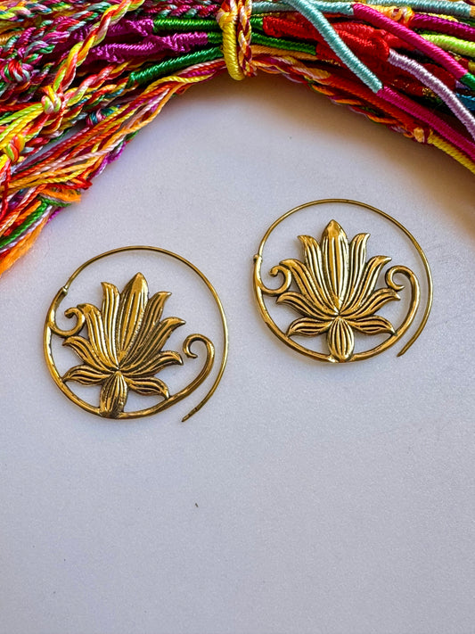 Orecchini boho dorati spirale