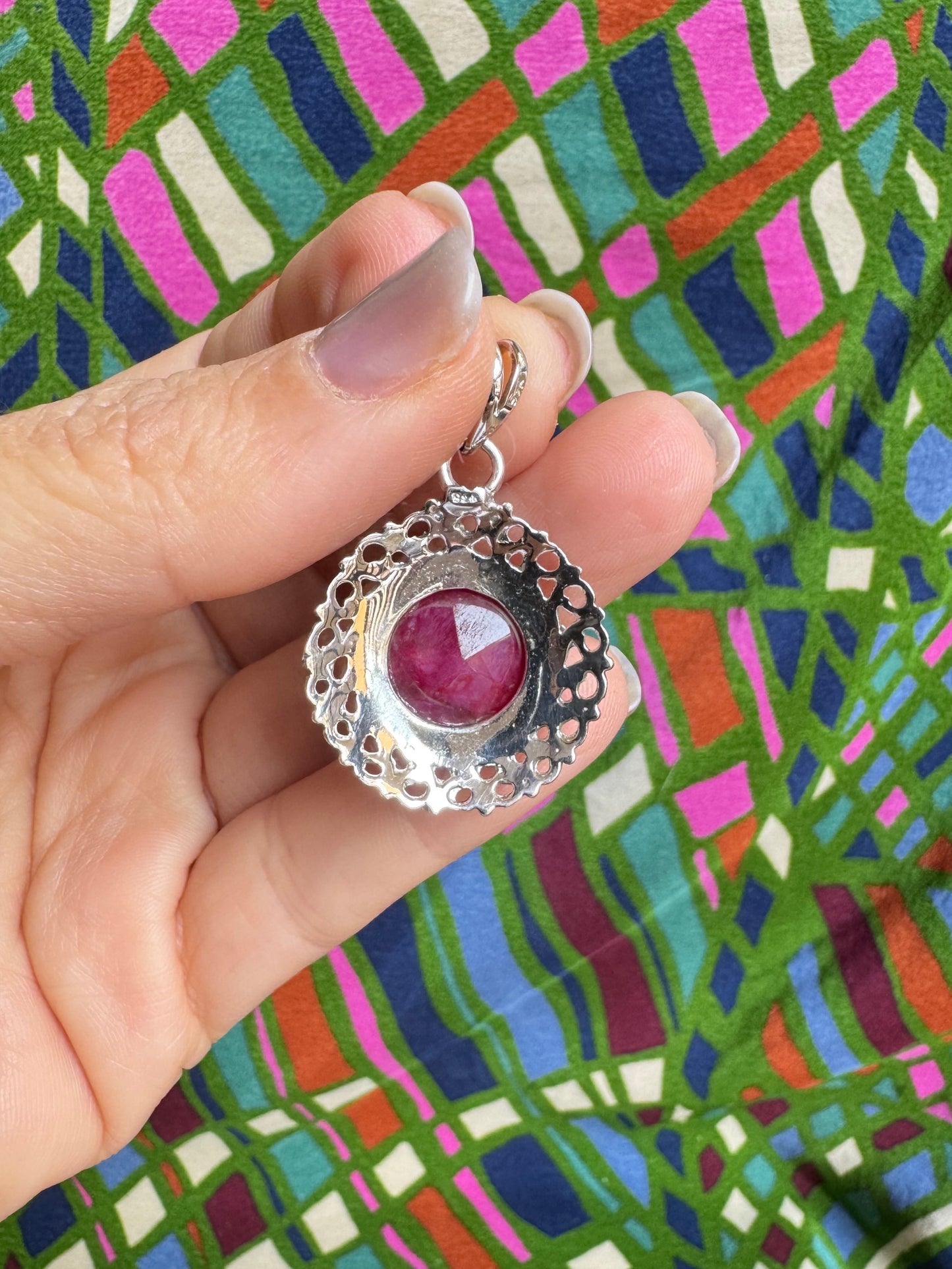 925 silver pendant with ruby ​​root 9L