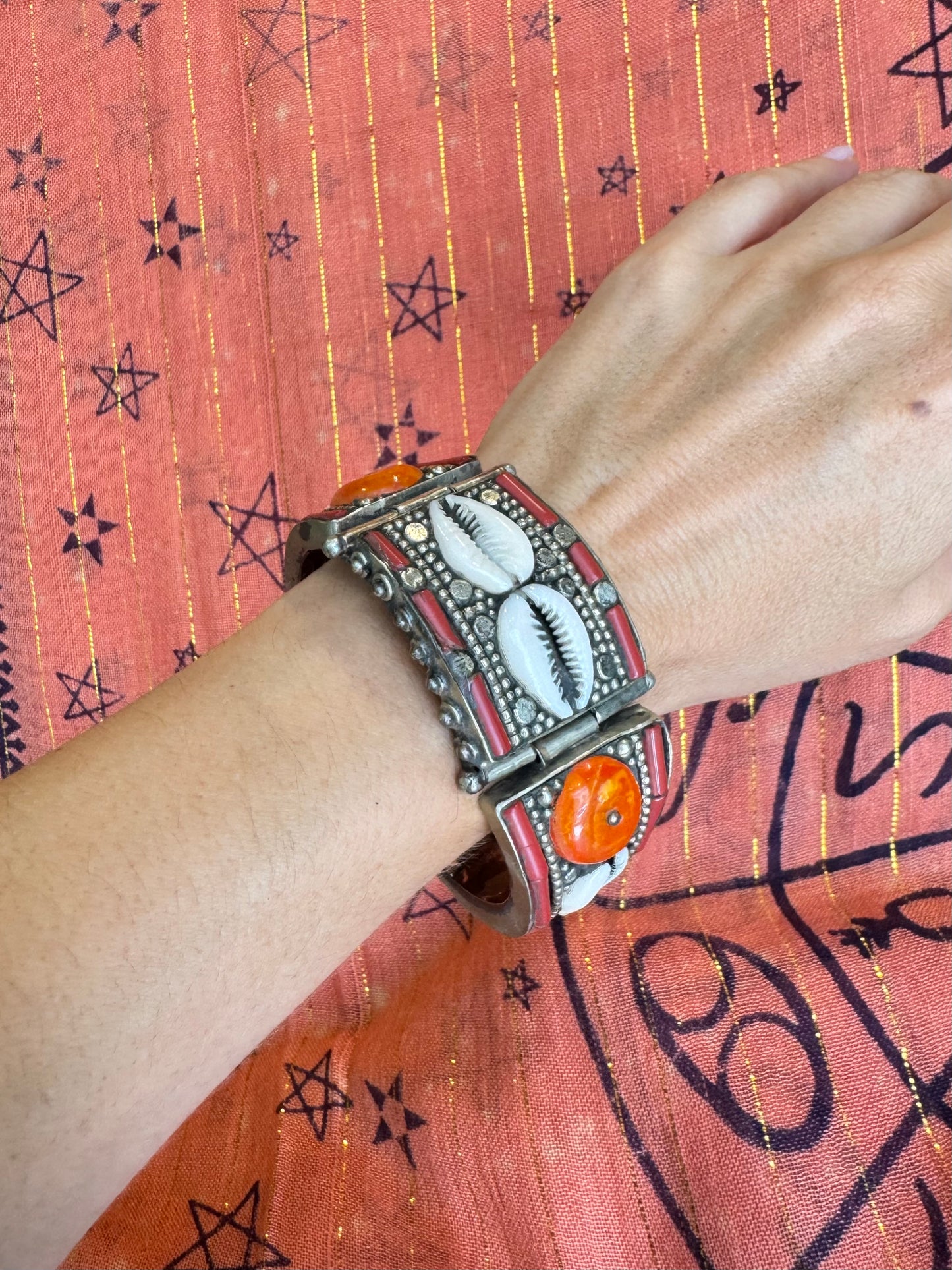 Vintage Orange Shell Nepalese Bangle Bracelet