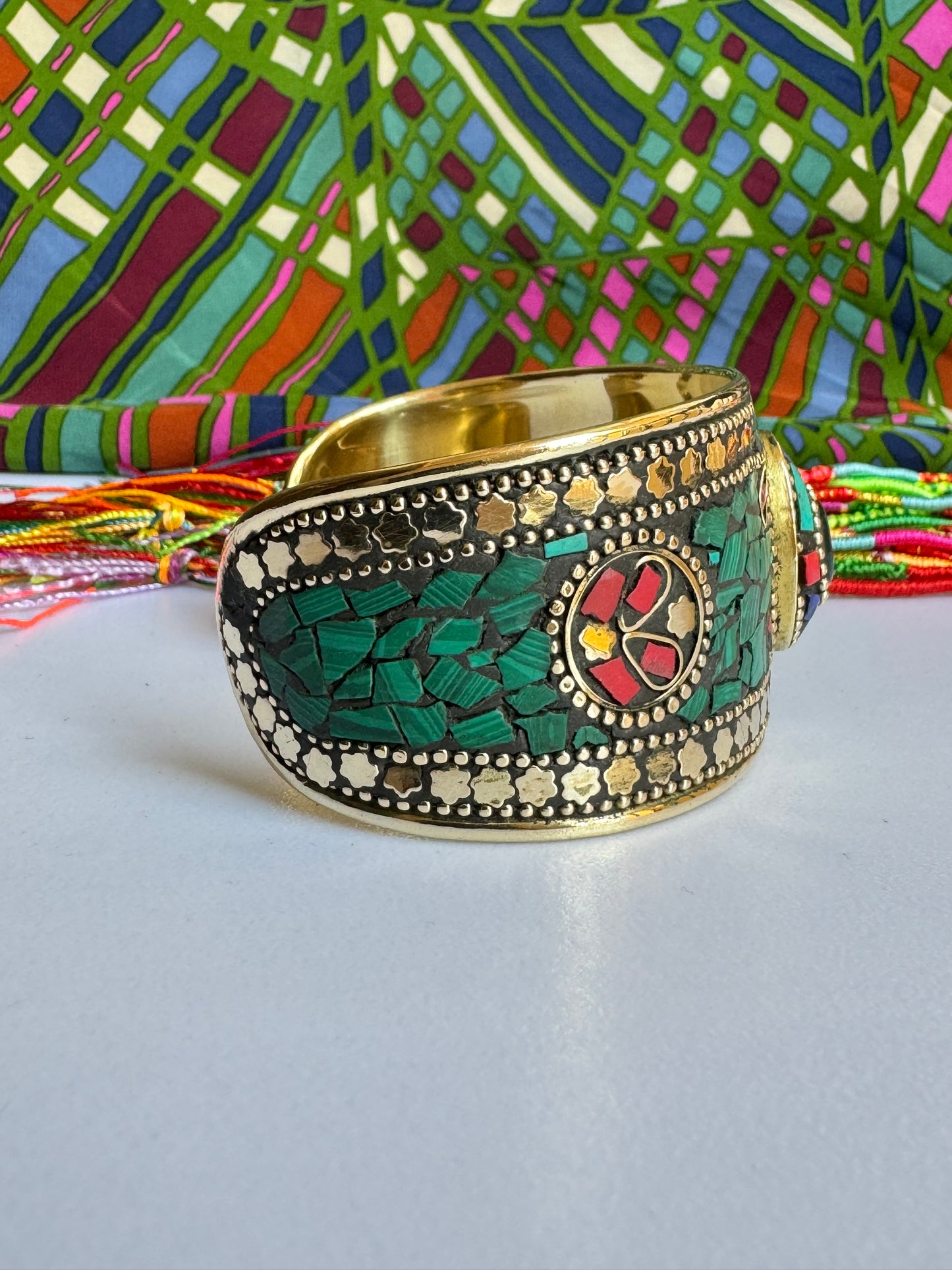 Bracciale nepalese mosaico verde multicolore