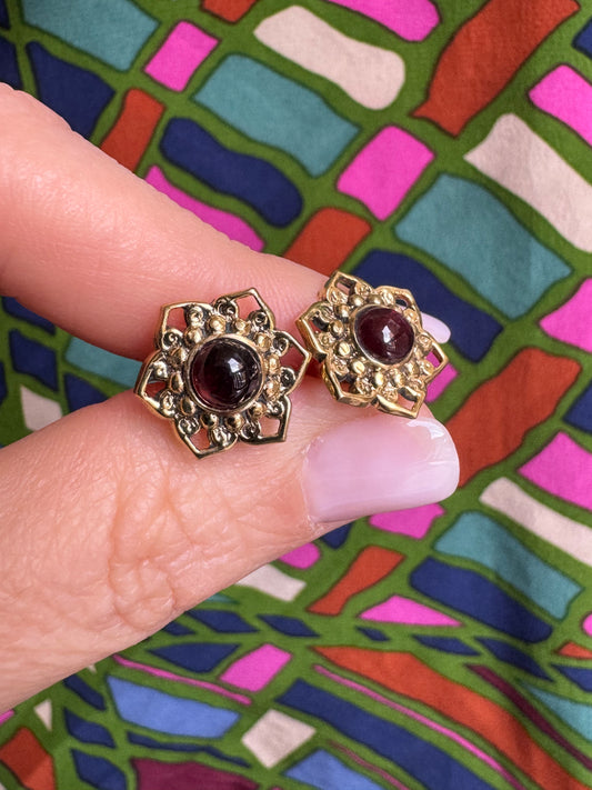 Orecchini boho dorato lobo rosso