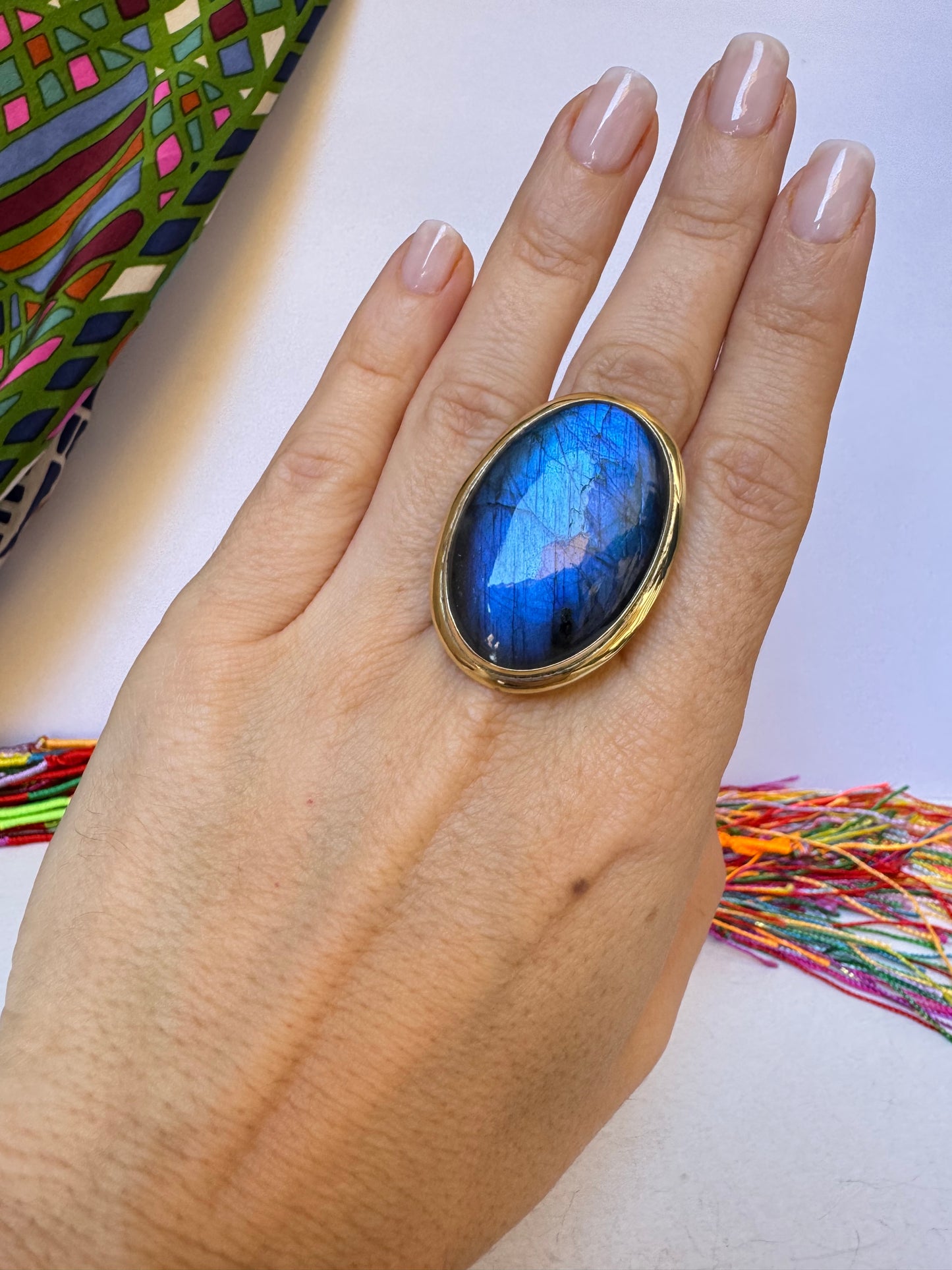 Anello boho dorato labradorite regolabile