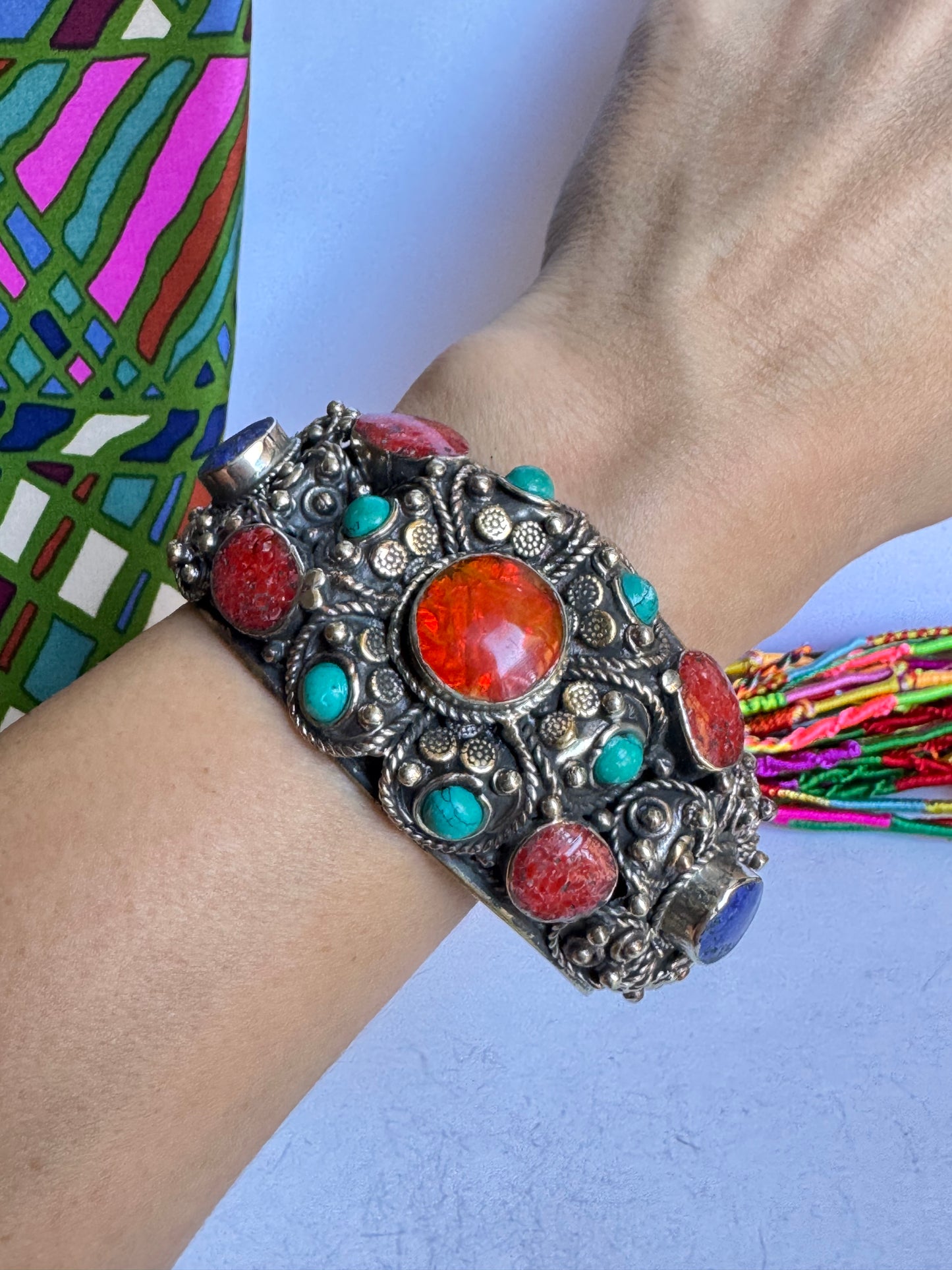 Bracciale rigido nepalese vintage