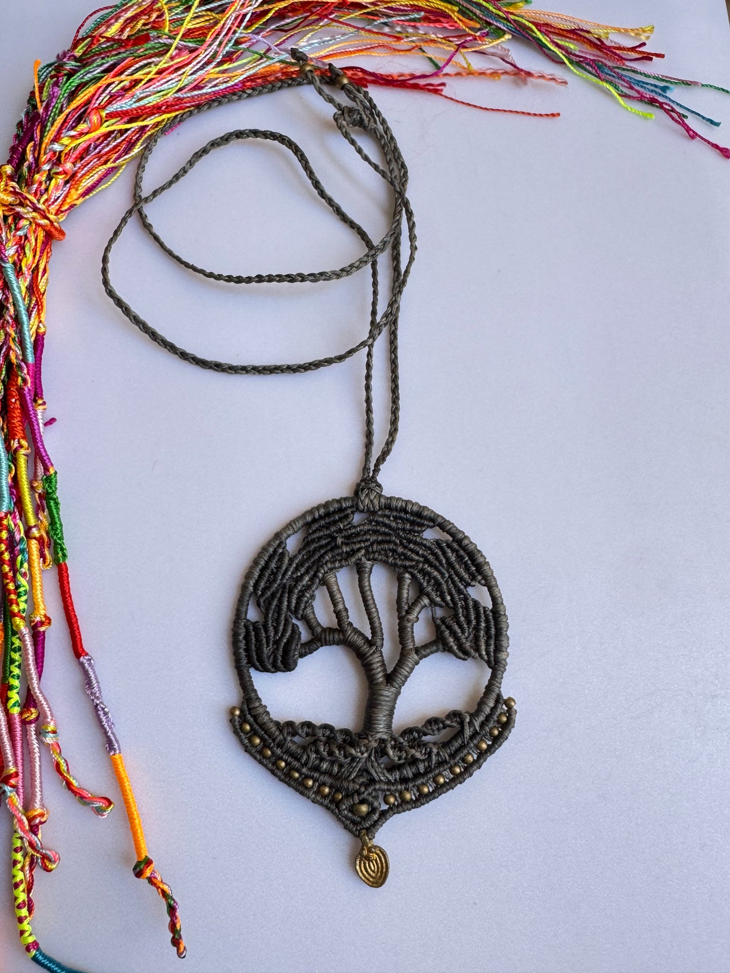 Collana macramè albero della vita E