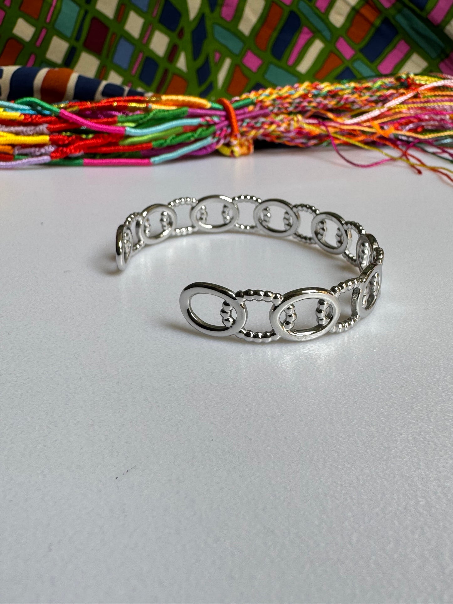 Steel bracelet links