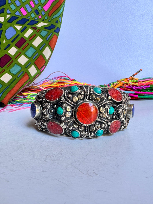 Bracciale rigido nepalese vintage