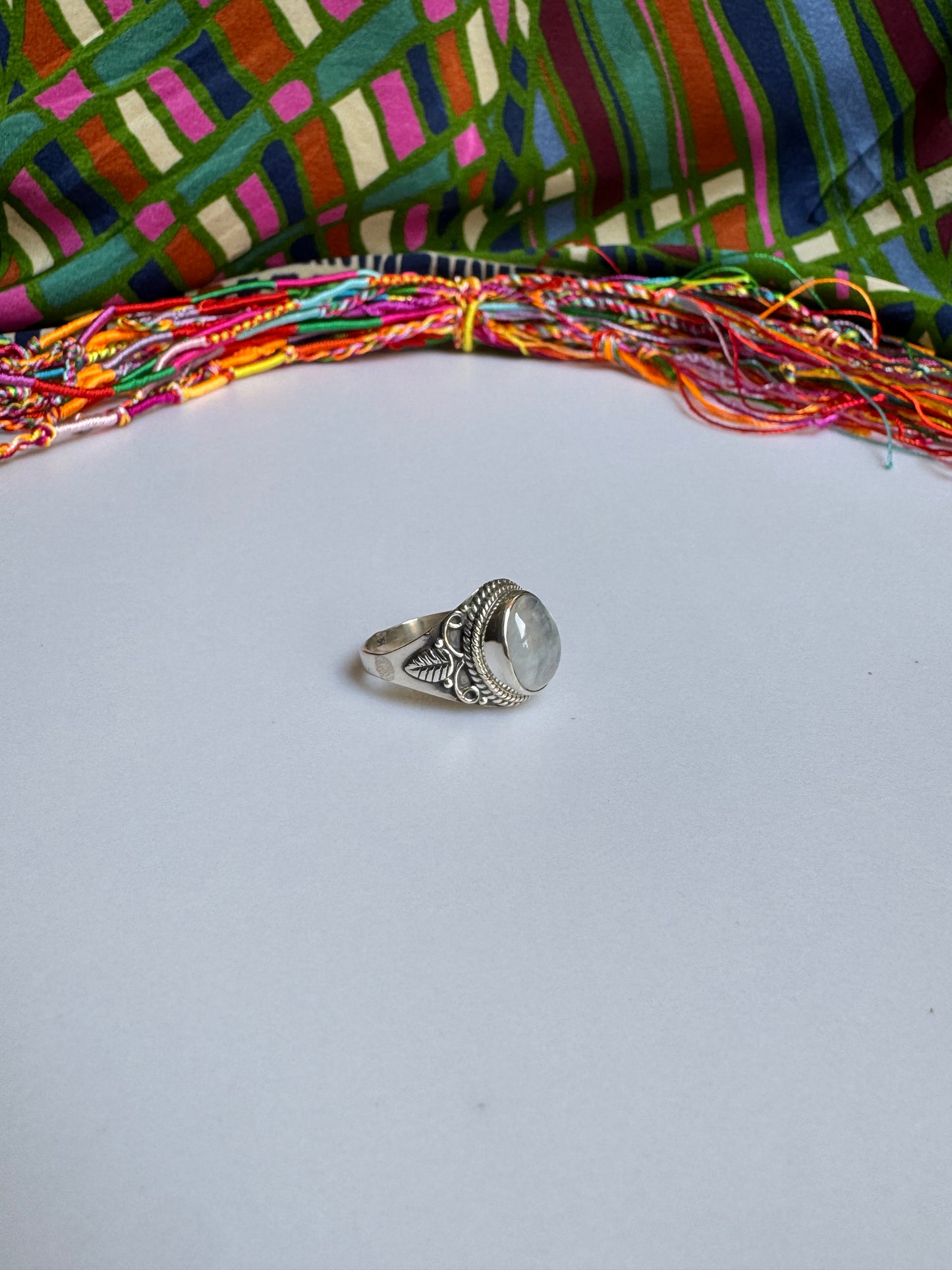 925 Silber Regenbogen Mondstein Ring Größe 19/20 - G6