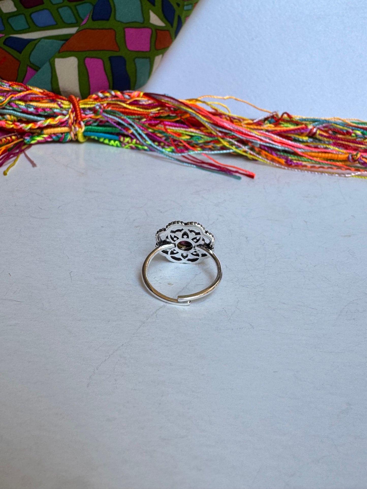 Anello boho argentato rosso
