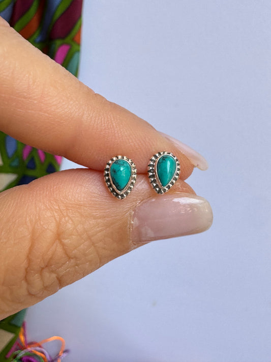 Orecchini mini lobo argento 925 howlite turchese