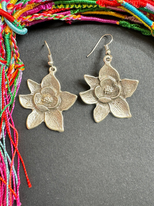 Zamak flower earrings