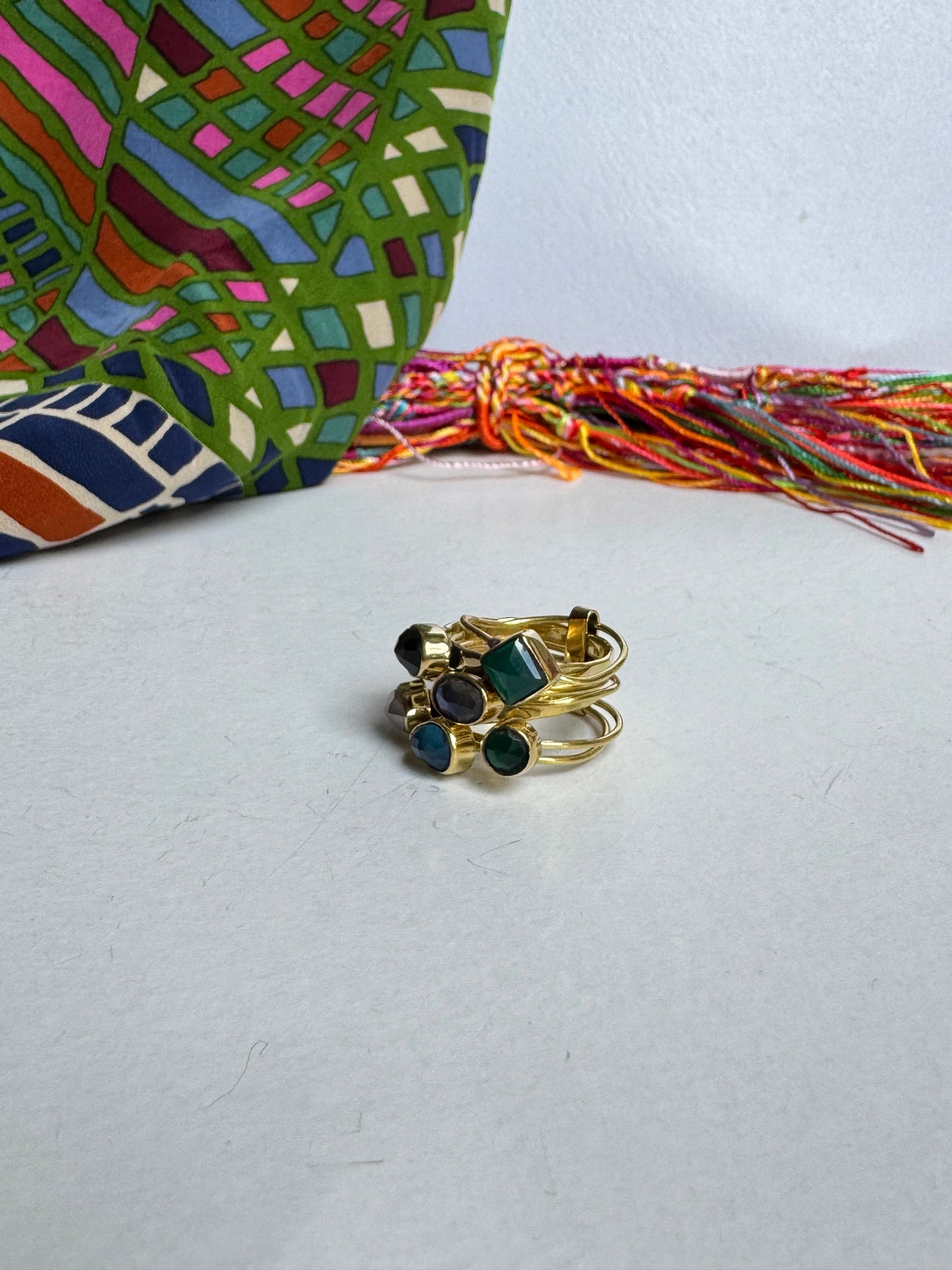 Anello boho dorato multifilo misura 16