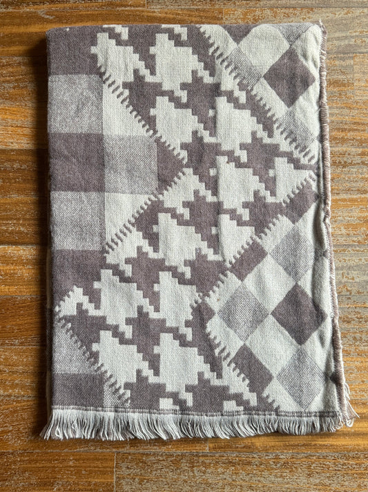 Pashmina-Schal gestohlen